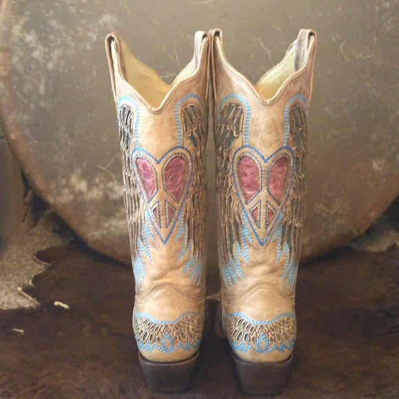 CORRAL A1976 distressed tan winged hearts & peace cowgirl western boots sz 6.5 - Picture 11 of 16
